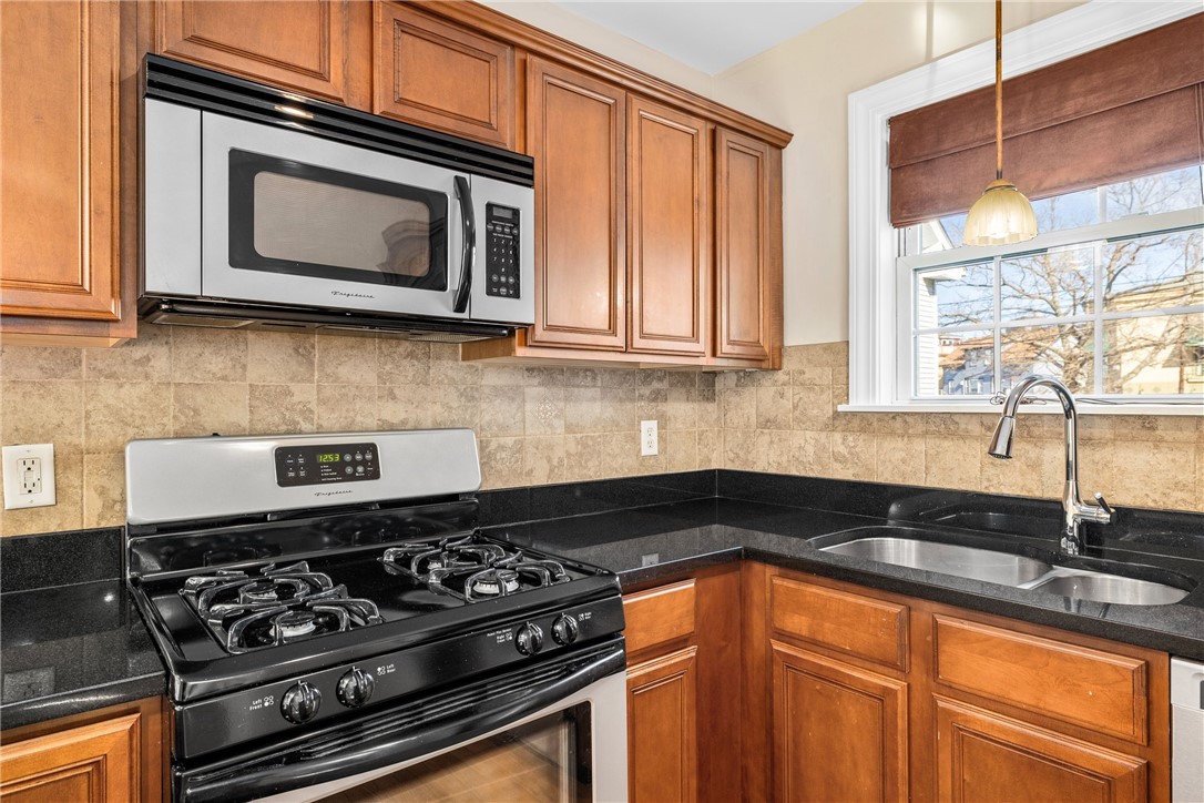 58 Sutton Street, Unit 4 Providence, RI 02903 - Photo 15 of 31