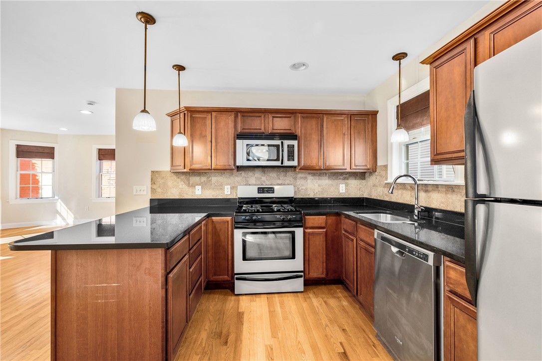 58 Sutton Street, Unit 4 Providence, RI 02903 - Photo 16 of 31