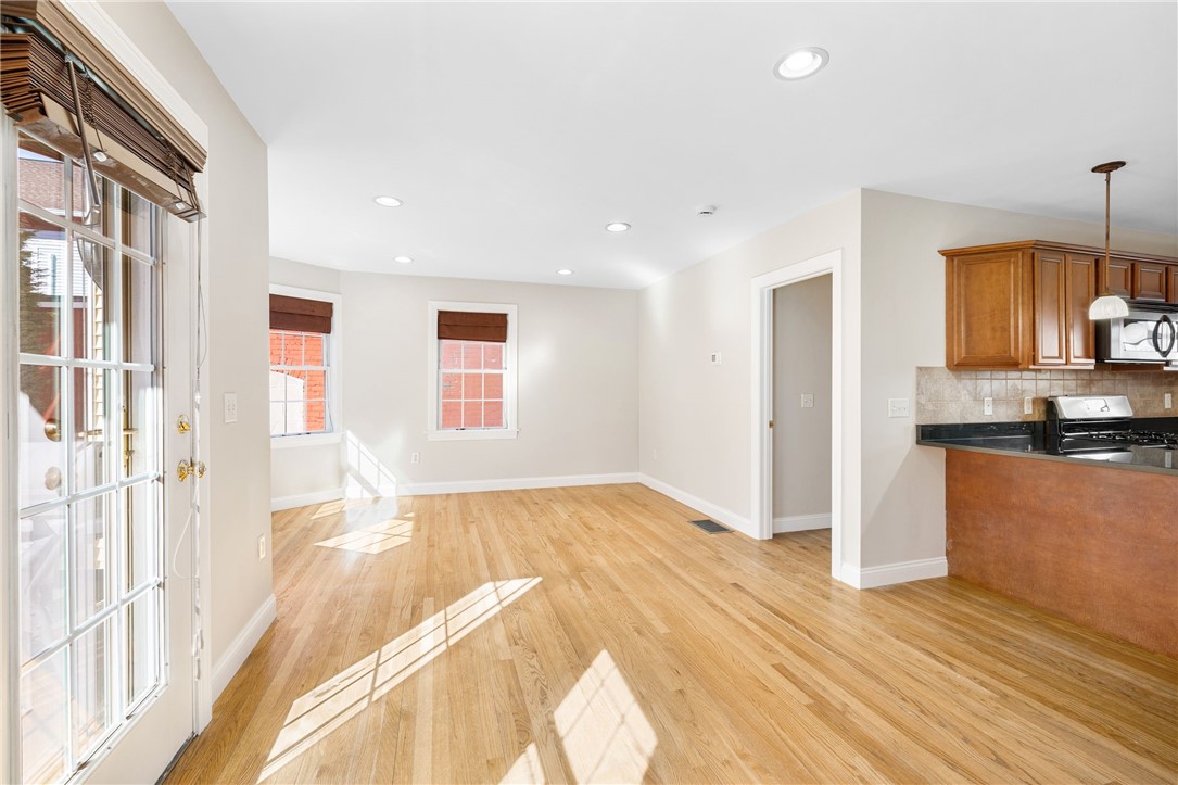 58 Sutton Street, Unit 4 Providence, RI 02903 - Photo 10 of 31