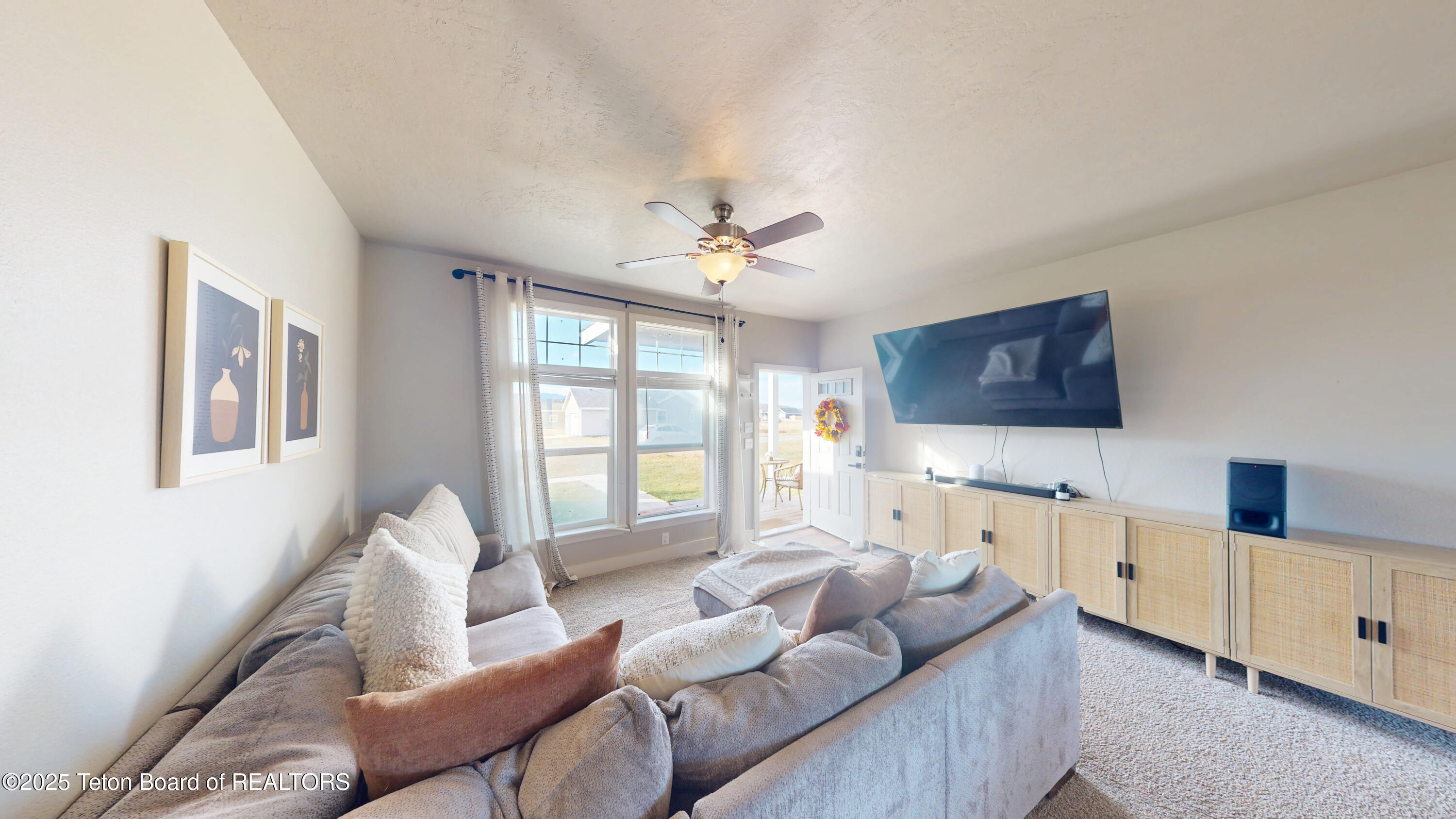 3833 Wood Road Victor, ID 83455 - Photo 6 of 21 11042025_091236