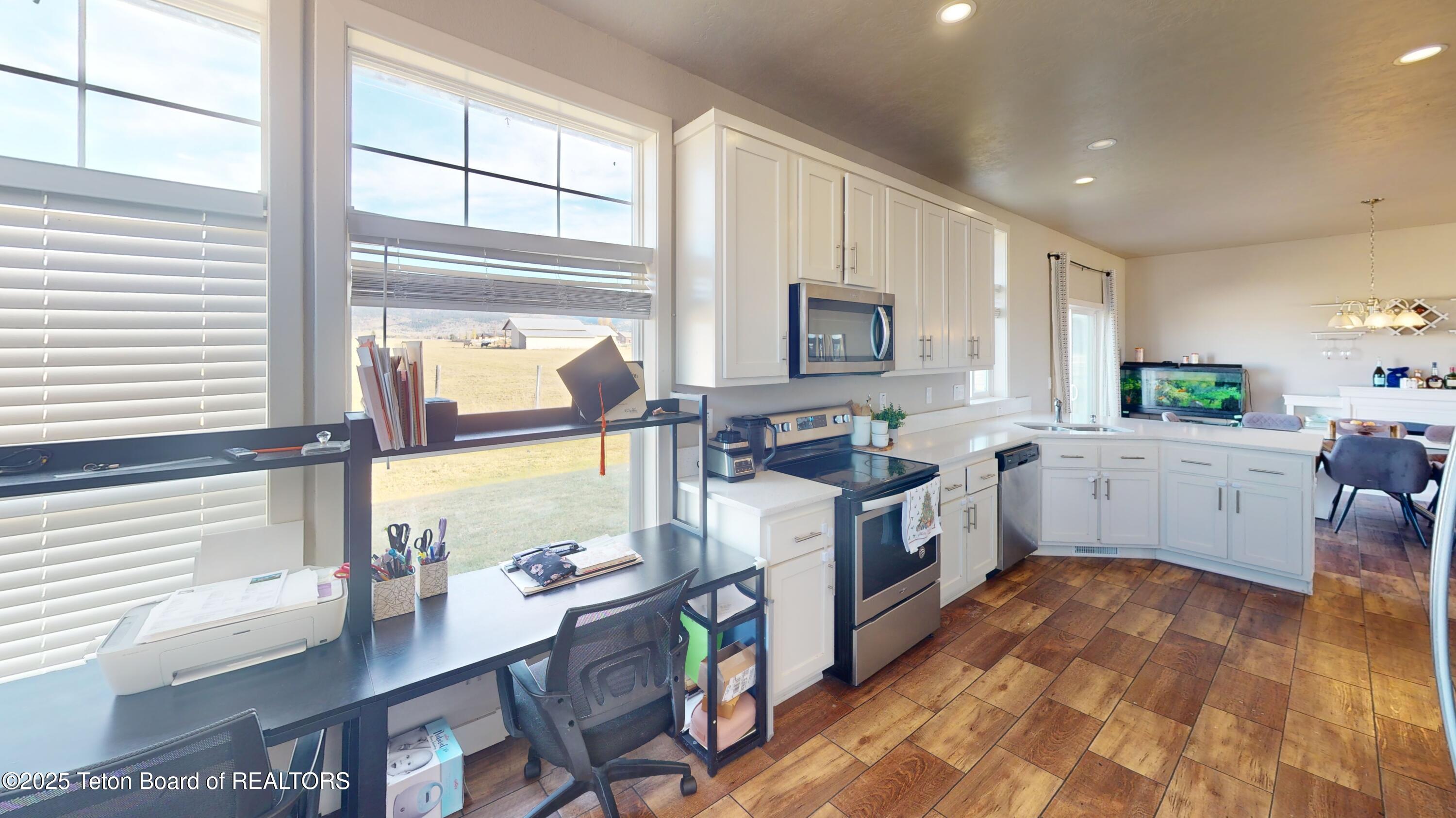3833 Wood Road Victor, ID 83455 - Photo 8 of 21 Kitchen (1)