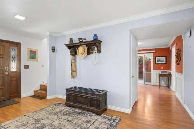 $1,700,000 | 4545 Benhurst Avenue, San Diego, CA 92122