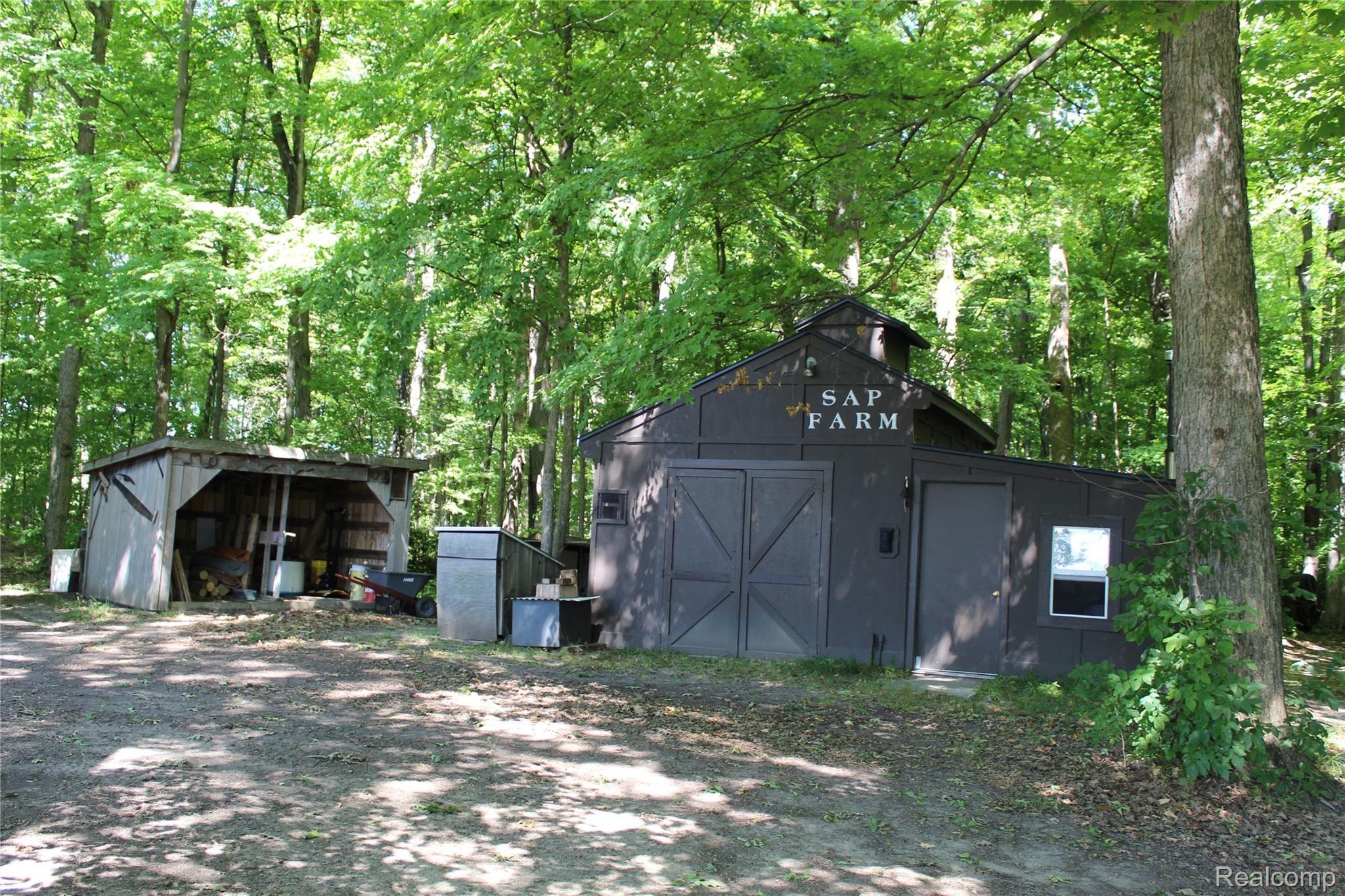 10443 Hill Road Goodrich, MI 48438 - Photo 56 of 85 IMG_8569.JPG