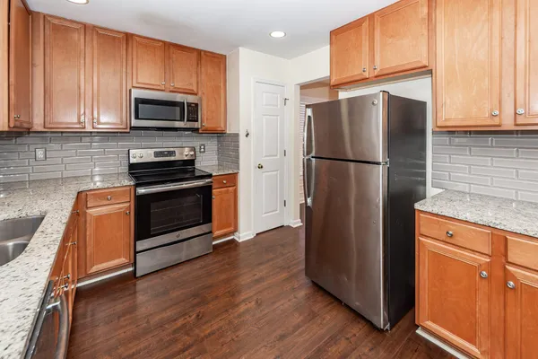 $2,500 | 132 Thousand Oaks Circle, Goose Creek, SC 29445