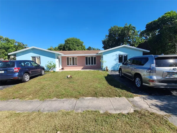 $2,300 | 1910 Northwest 60th Avenue, Sunrise, FL 33313