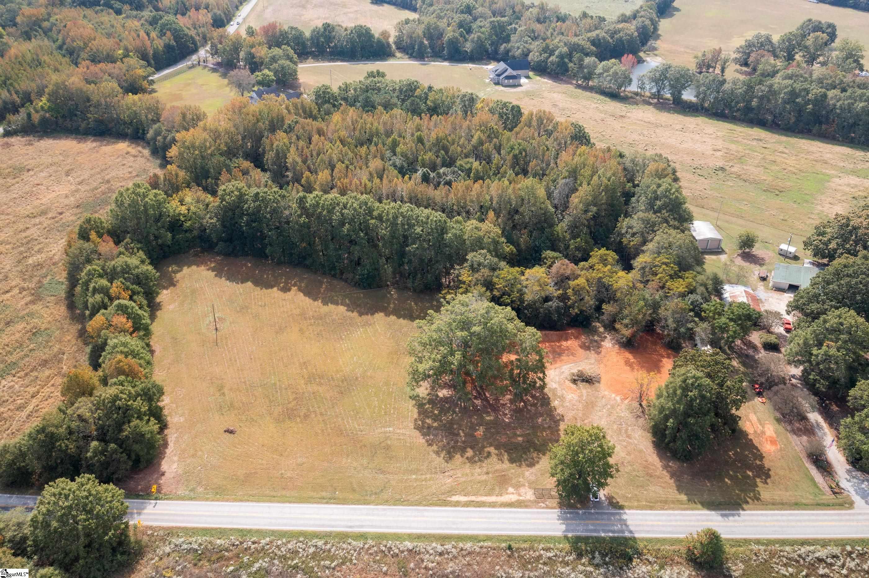 1122 Garrison Road Pelzer, SC 29669 - Photo 2 of 8