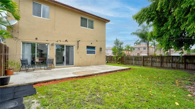 a view of outdoor space yard and patio