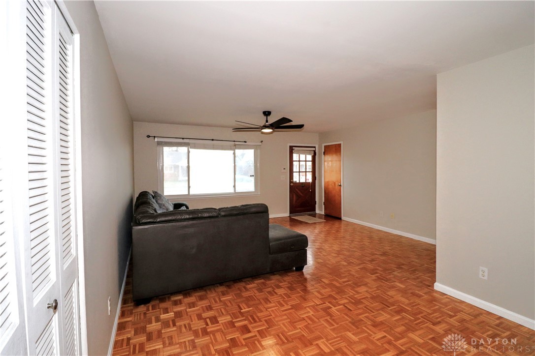 683 Danbury Road Cincinnati, OH 45240 - Photo 5 of 28 Gallery Image 5