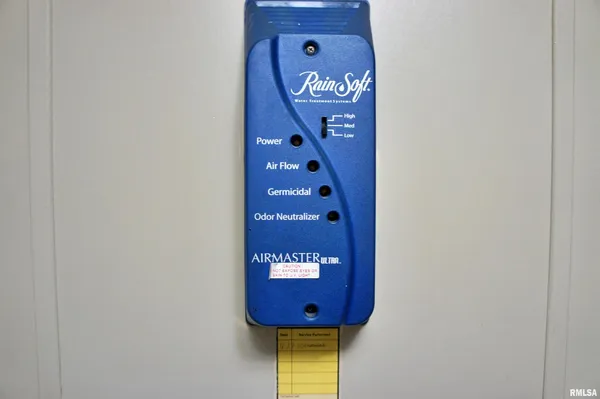 $129,900 | 6752 South US 45 Road, Brookport, IL 62910