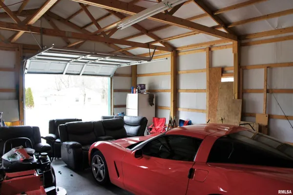 $129,900 | 6752 South US 45 Road, Brookport, IL 62910