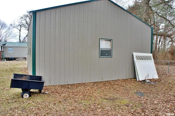 $129,900 | 6752 South US 45 Road, Brookport, IL 62910