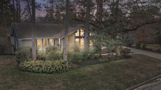 $400,000 | 2214 Lazy Grove Drive, Kingwood, TX 77339