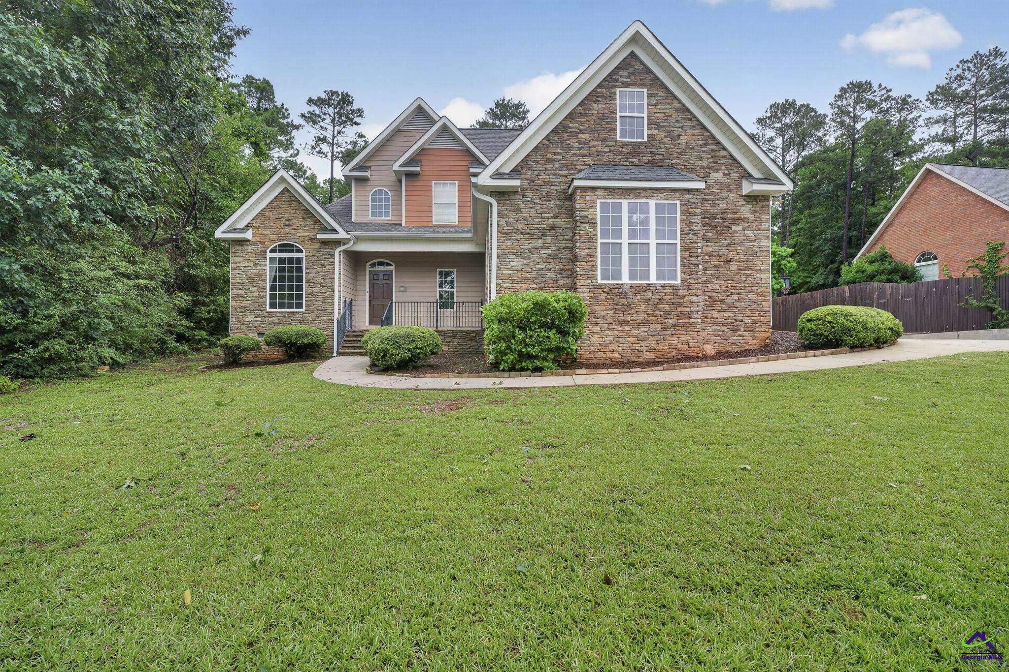 242 Carsons Walk Macon, GA 31206 - Photo 4 of 61