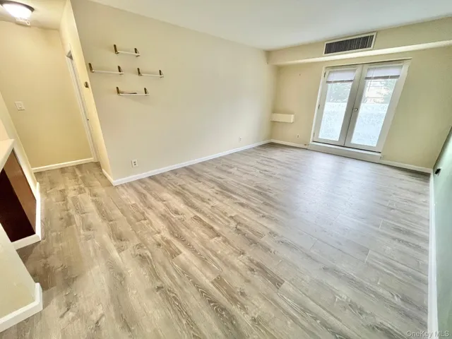 $2,295 | 501 North Barry Avenue, Unit 1K, Mamaroneck, NY 10543