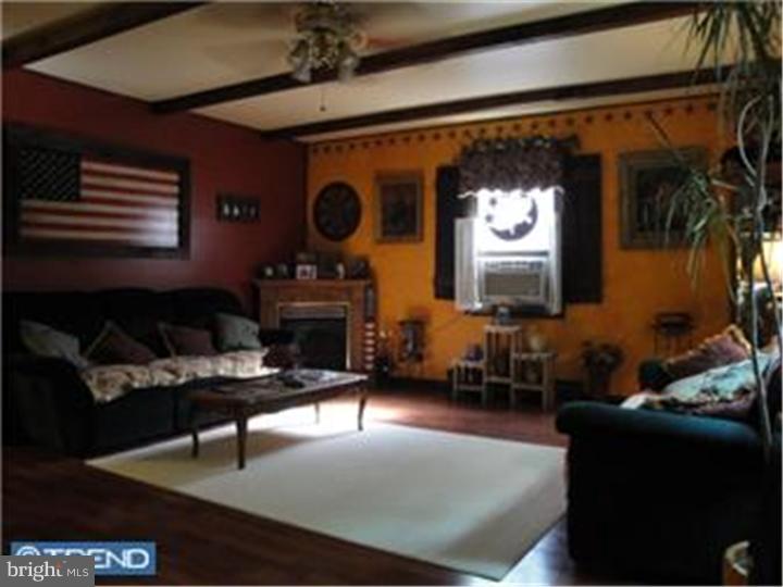 6181 4 Point Road Bethel, PA 19507 - Photo 4 of 12 Gallery Image 4