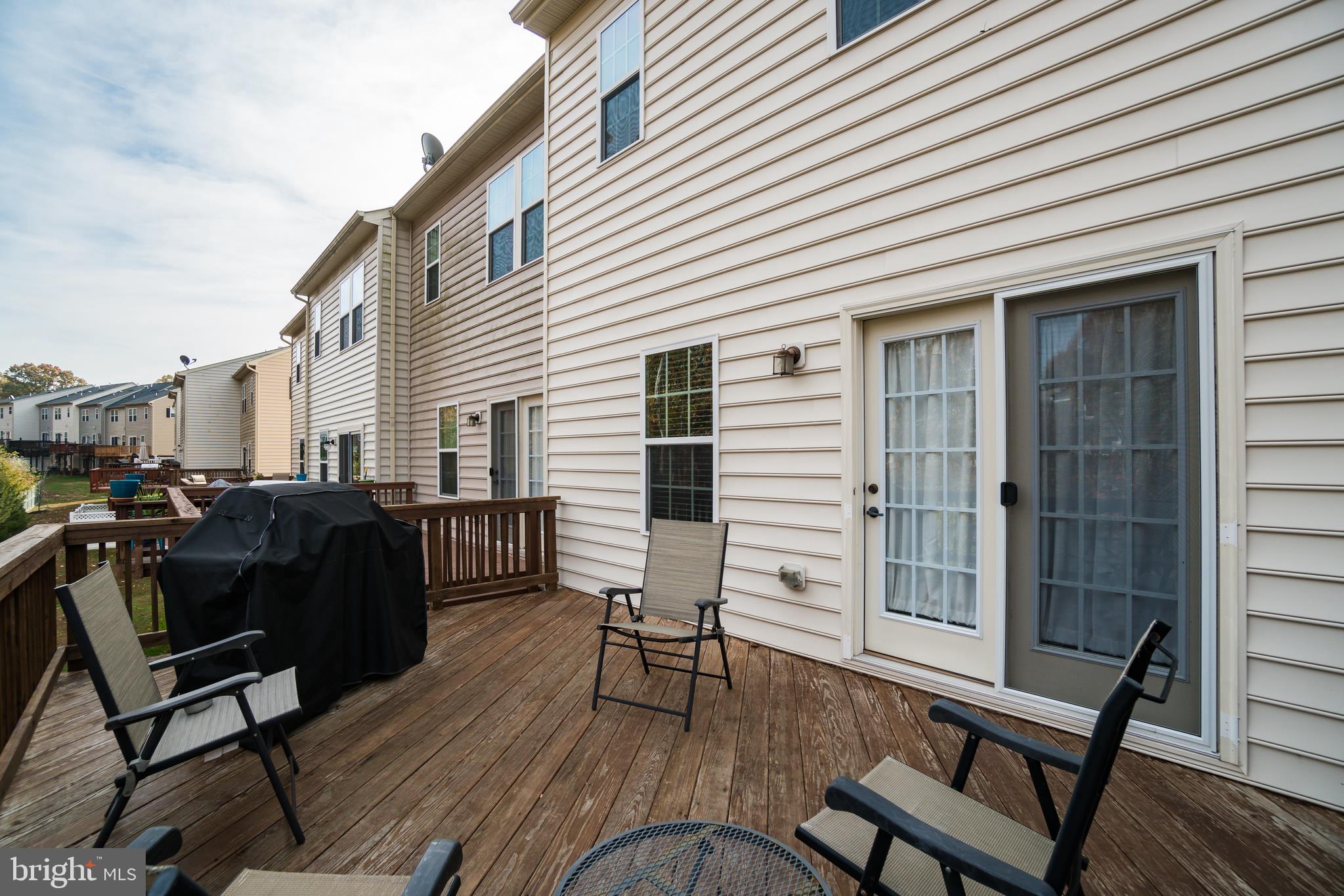 405 Alba Road Fredericksburg, VA 22405 - Photo 15 of 29 REAR DECK