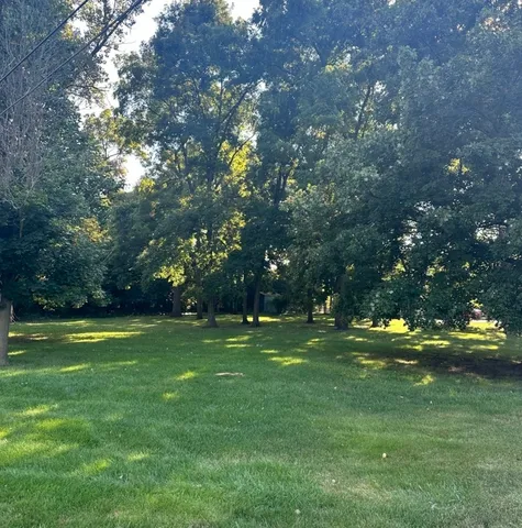 $499,000 | 130 Crab Apple Lane, Oak Brook, IL 60523