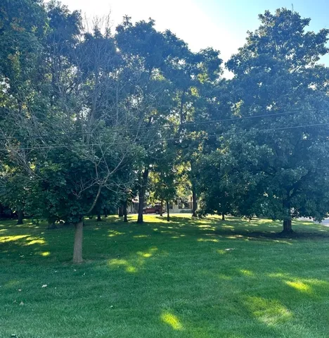 $499,000 | 130 Crab Apple Lane, Oak Brook, IL 60523