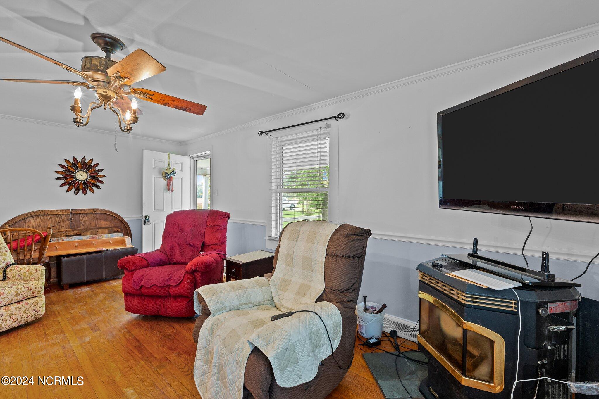 4687 Neuse Road Kinston, NC 28501 - Photo 18 of 53 18-web-or-mls-_S0A6953