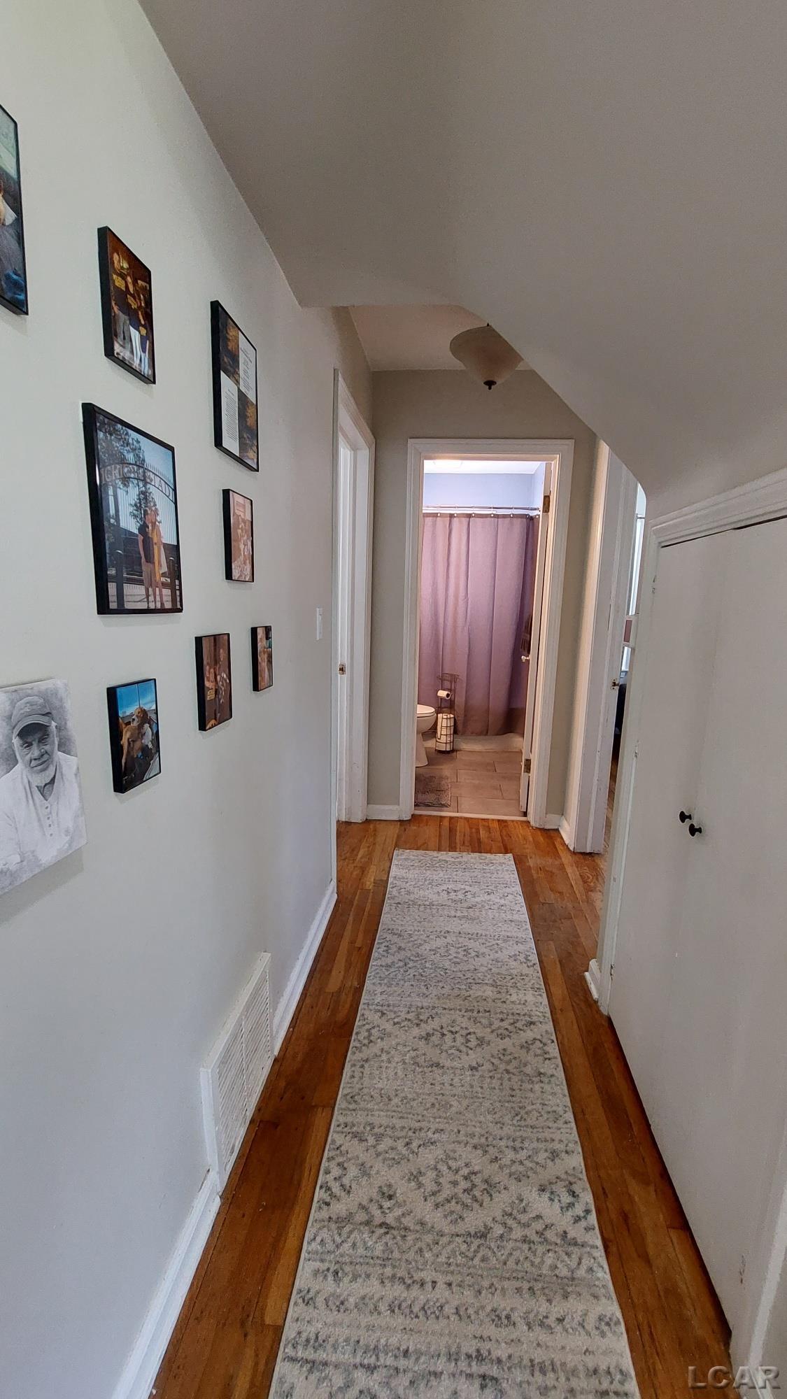 541 Riverside Avenue Adrian, MI 49221 - Photo 24 of 51 50122098-23.JPG