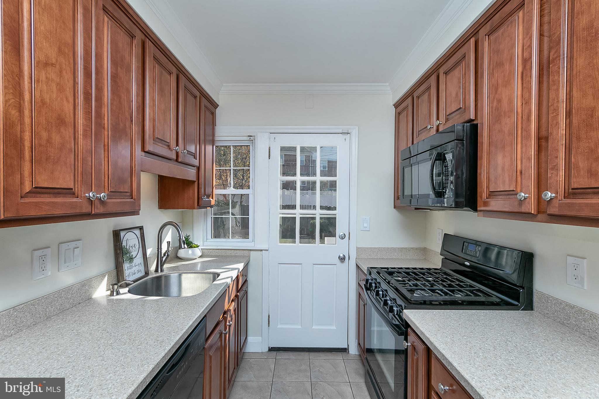 1838 Glen Ridge Road Baltimore, MD 21286 - Photo 14 of 34 Kitchen