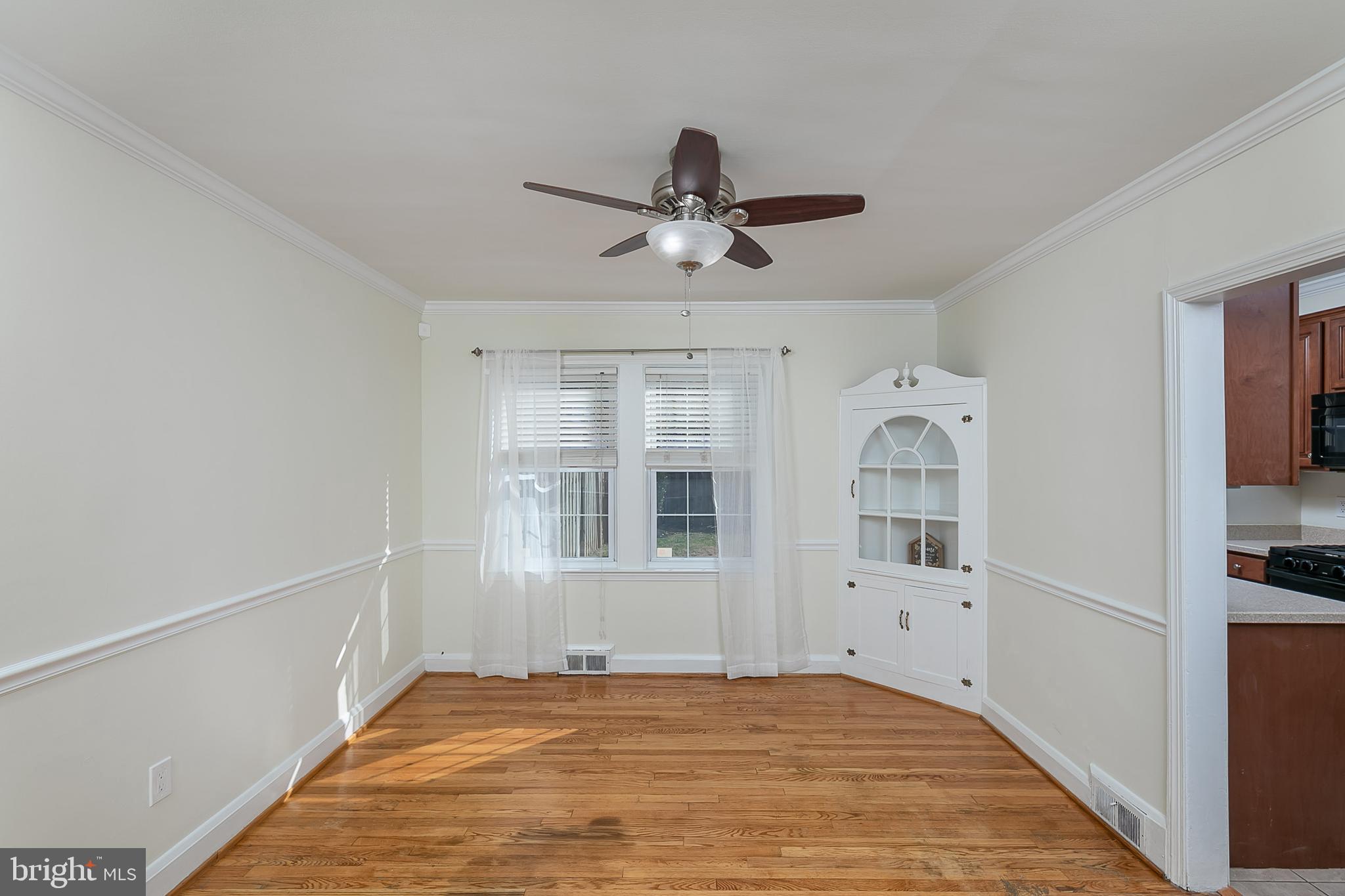 1838 Glen Ridge Road Baltimore, MD 21286 - Photo 10 of 34 Dining Room