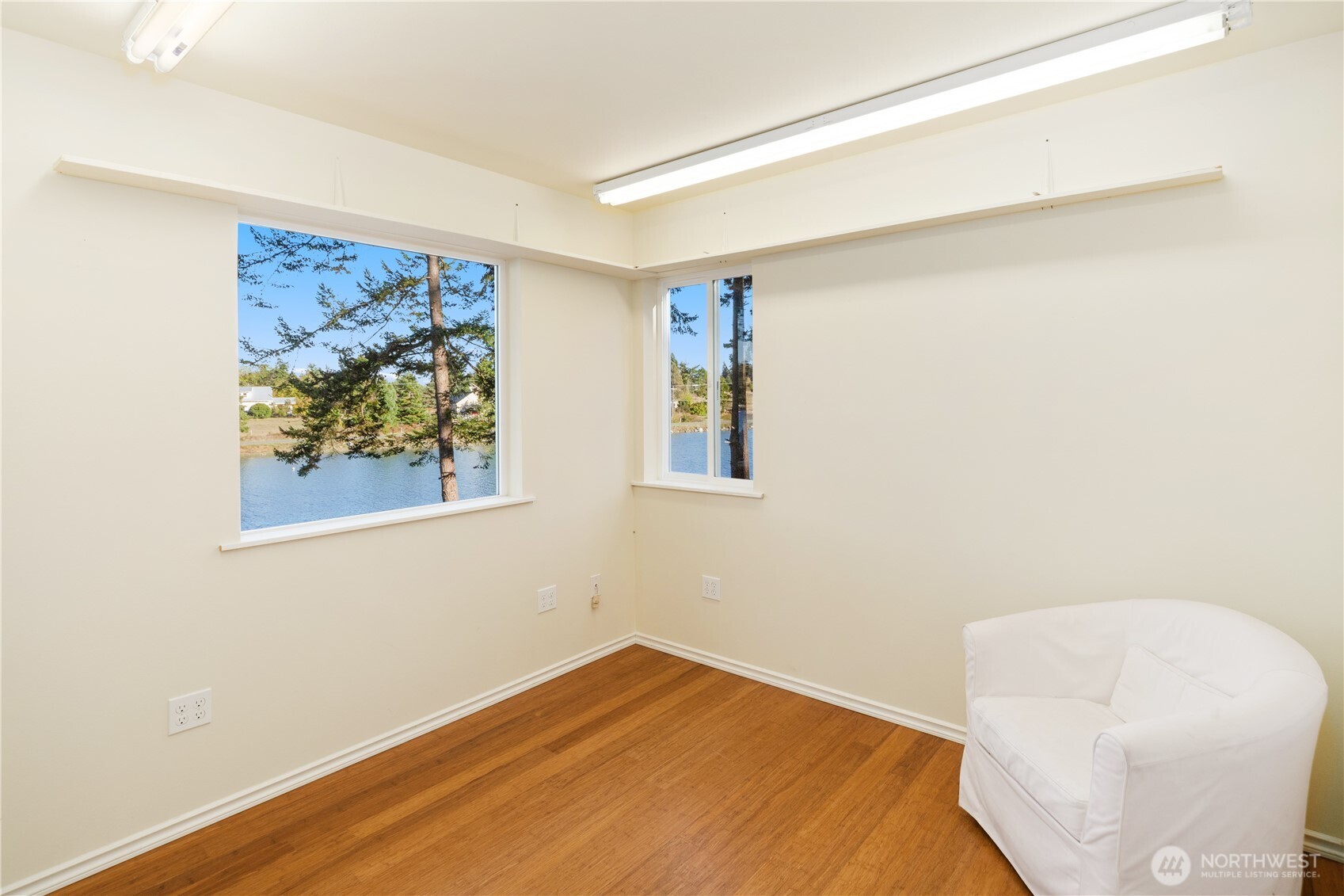 1597 Griffith Point Road Nordland, WA 98358 - Photo 11 of 34
