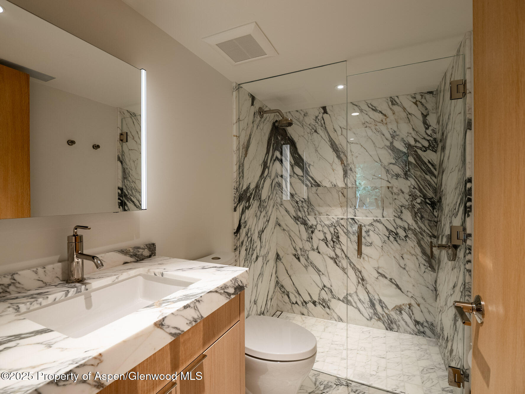 51 Roaring Fork Drive Aspen, CO 81611 - Photo 26 of 30 Guest En-Suite Bathroom