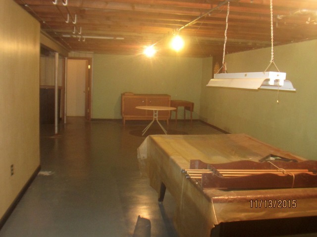 2223 Garden Road Aurora, IL 60506 - Photo 12 of 12 a utility room with dryer and washer