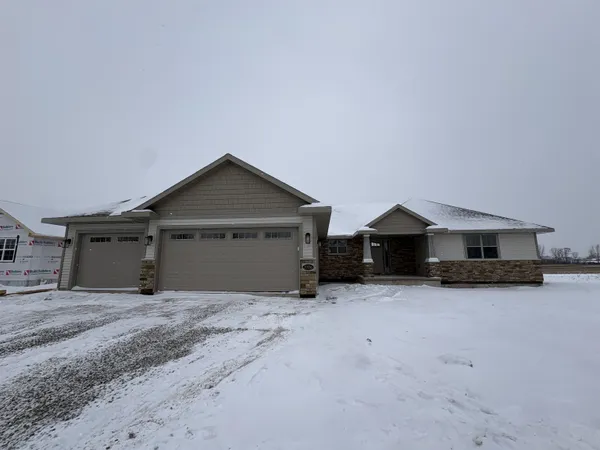 $507,500 | 3706 Edwina Drive, De Pere, WI 54115