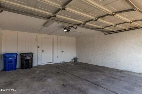 $2,000 | 742 West Duke Drive, Tempe, AZ 85283