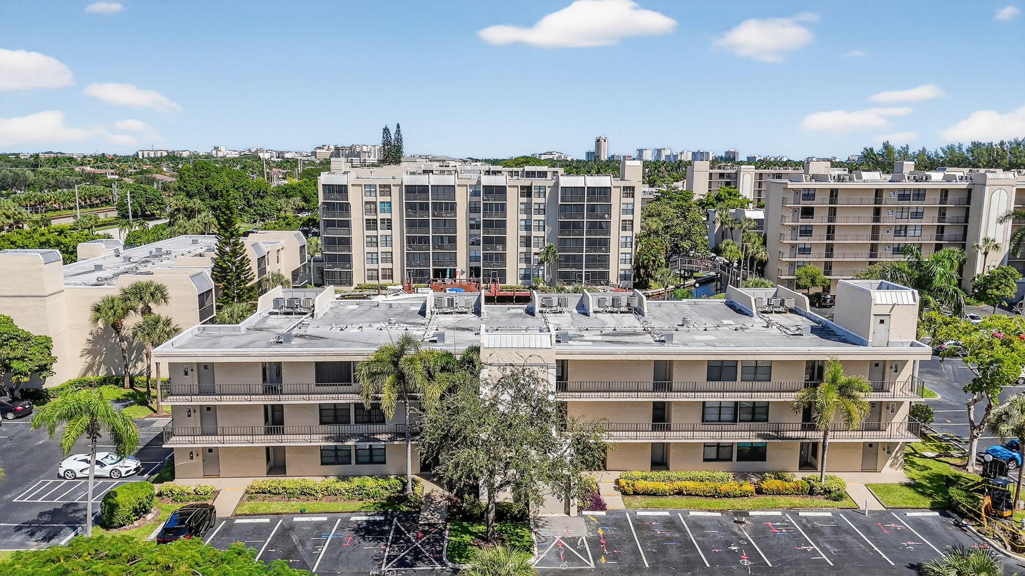 11 Royal Palm Way, Unit 3040 Boca Raton, FL 33432 - Photo 36 of 68 32-web-or-mls-DJI_20250314044741_0638_D_