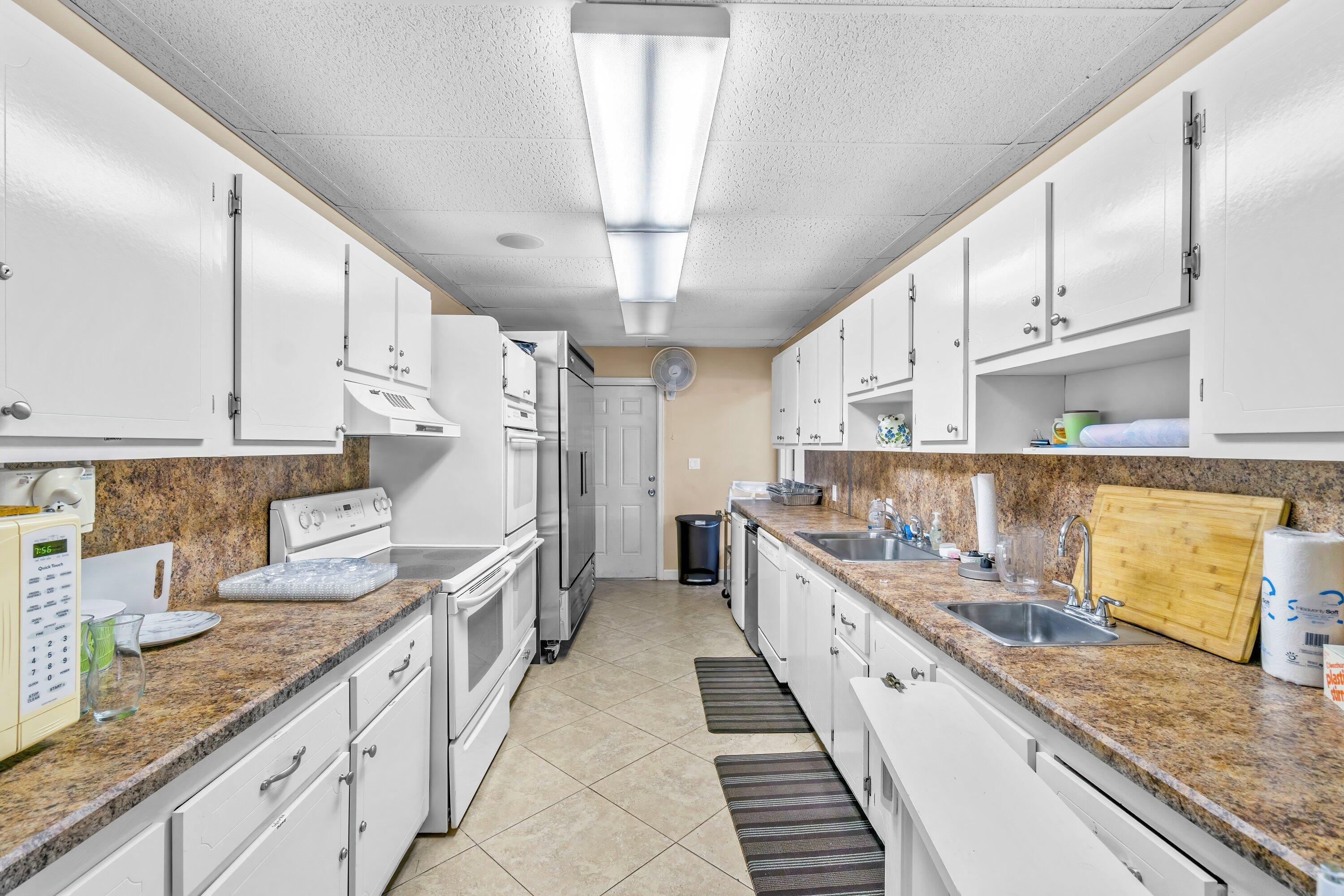 2835 Southwest 13th Street, Unit 202 Delray Beach, FL 33445 - Photo 43 of 50 043-2835Southwest13thStreet-DelrayBeach-