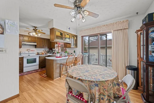 $220,000 | 506 6th Street, Lynn Center, IL 61262