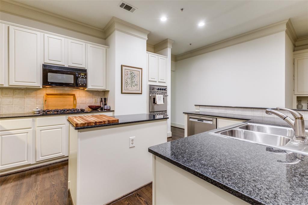 3535 Gillespie Street, Unit 604 Dallas, TX 75219 - Photo 12 of 23