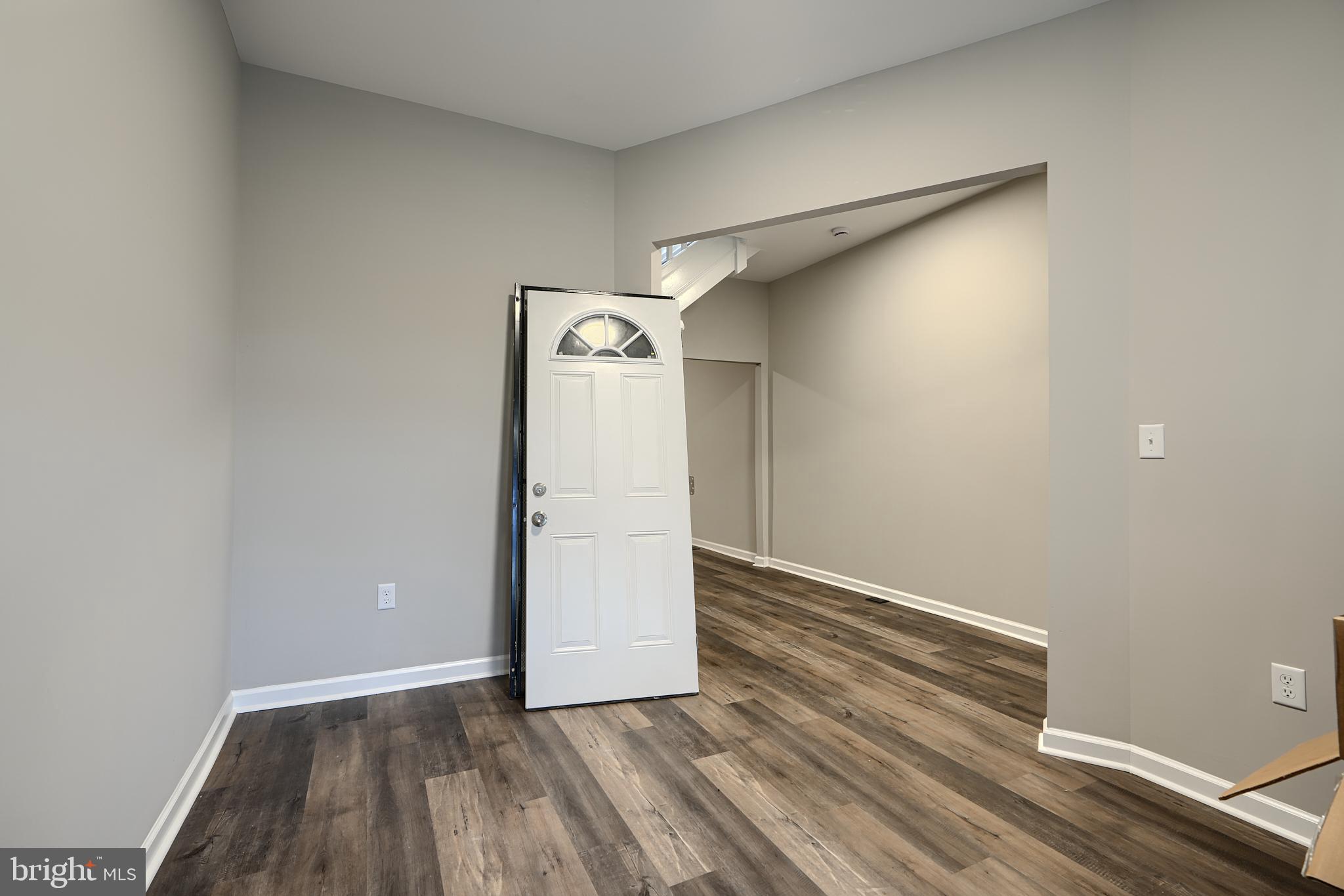 605 North Rosedale Street Baltimore, MD 21216 - Photo 6 of 34 interior