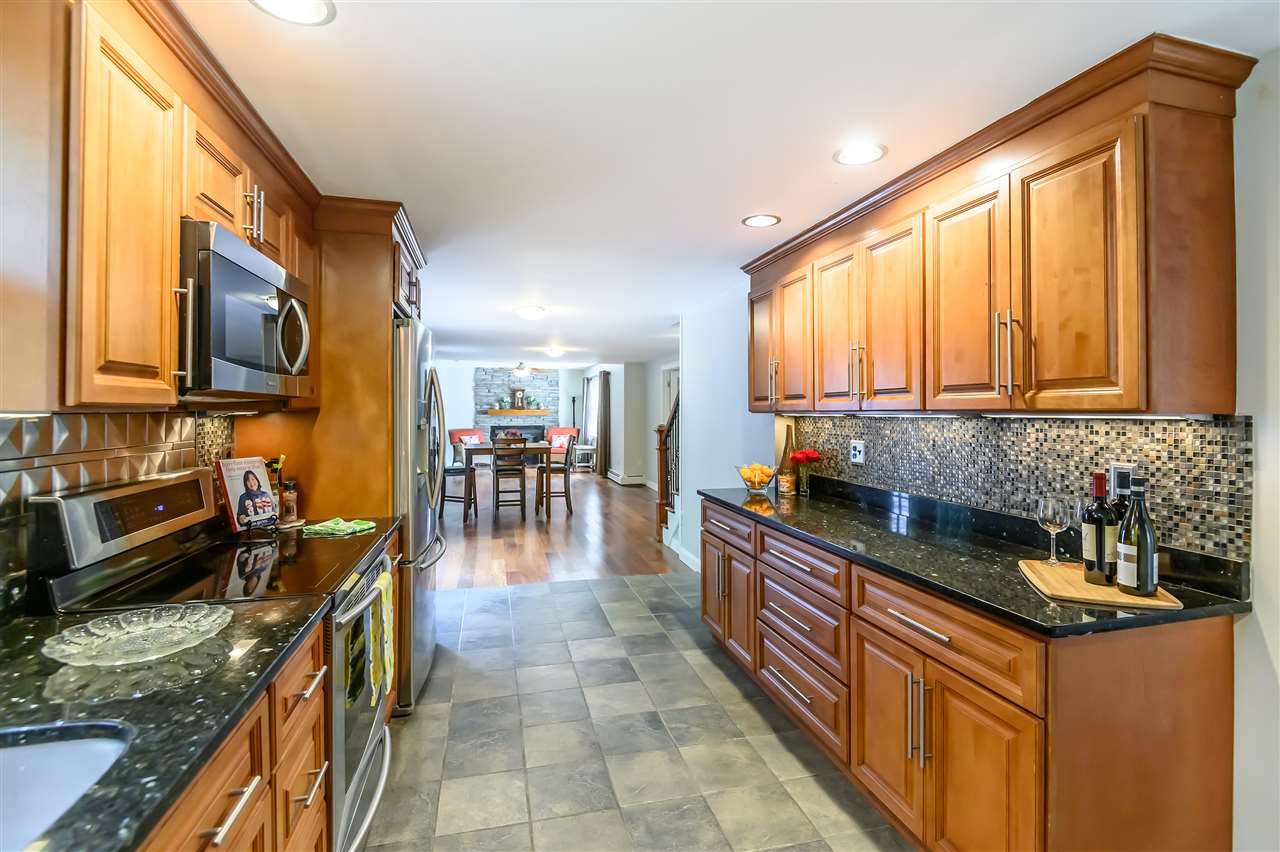 14 Smith Corner Road Plaistow, NH 03865 - Photo 7 of 39 Gallery Image 7