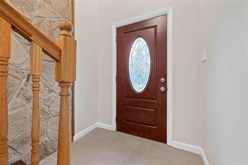 78 Asnebumskit Road Paxton, MA 01612 - Photo 6 of 38