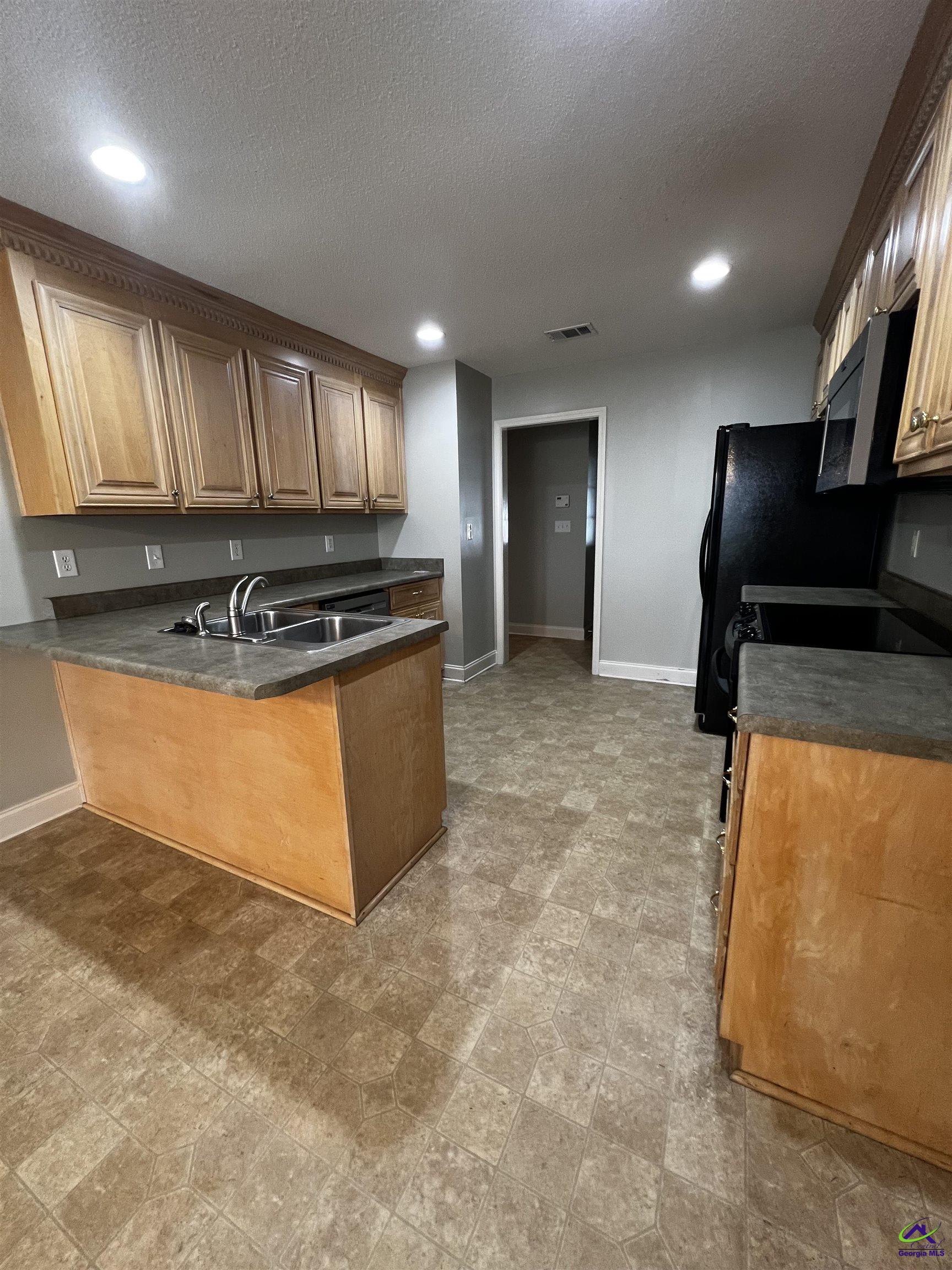 306 Hummingbird Lane Kathleen, GA 31047 - Photo 5 of 24