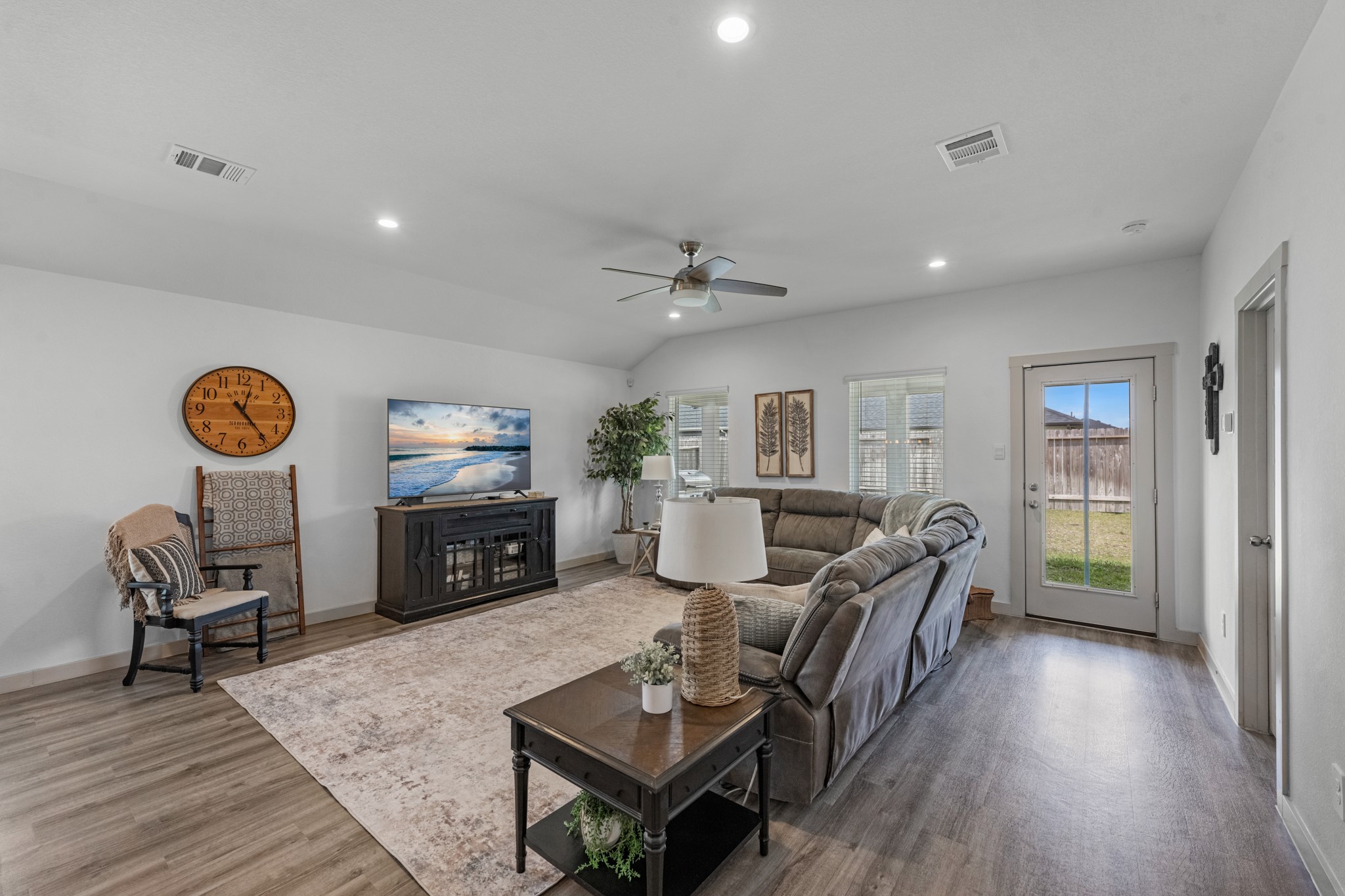 923 Kinder Sky Lane Rosharon, TX 77583 - Photo 13 of 37
