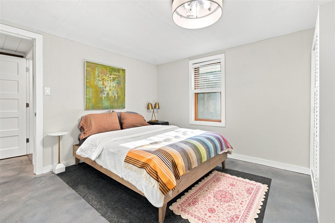 4292 Pier Road Benton Harbor, MI 49022 - Photo 11 of 28 Gallery Image 11