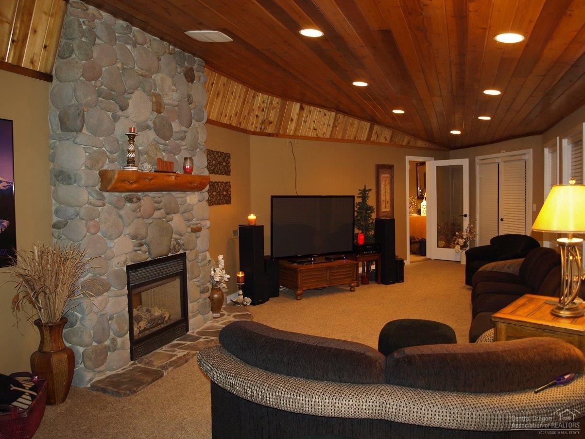 60357 Tekampe Road Bend, OR 97702 - Photo 16 of 25 Additional Photo