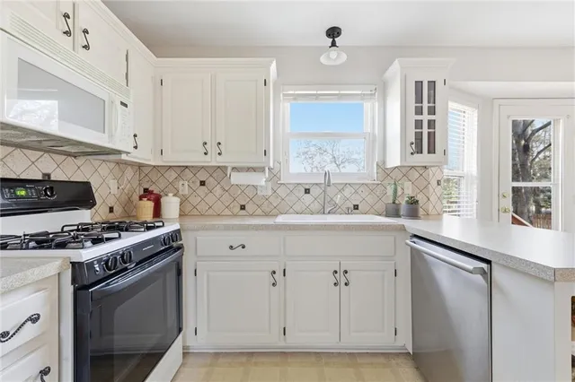 $399,000 | 14799 South Alden Street, Olathe, KS 66062