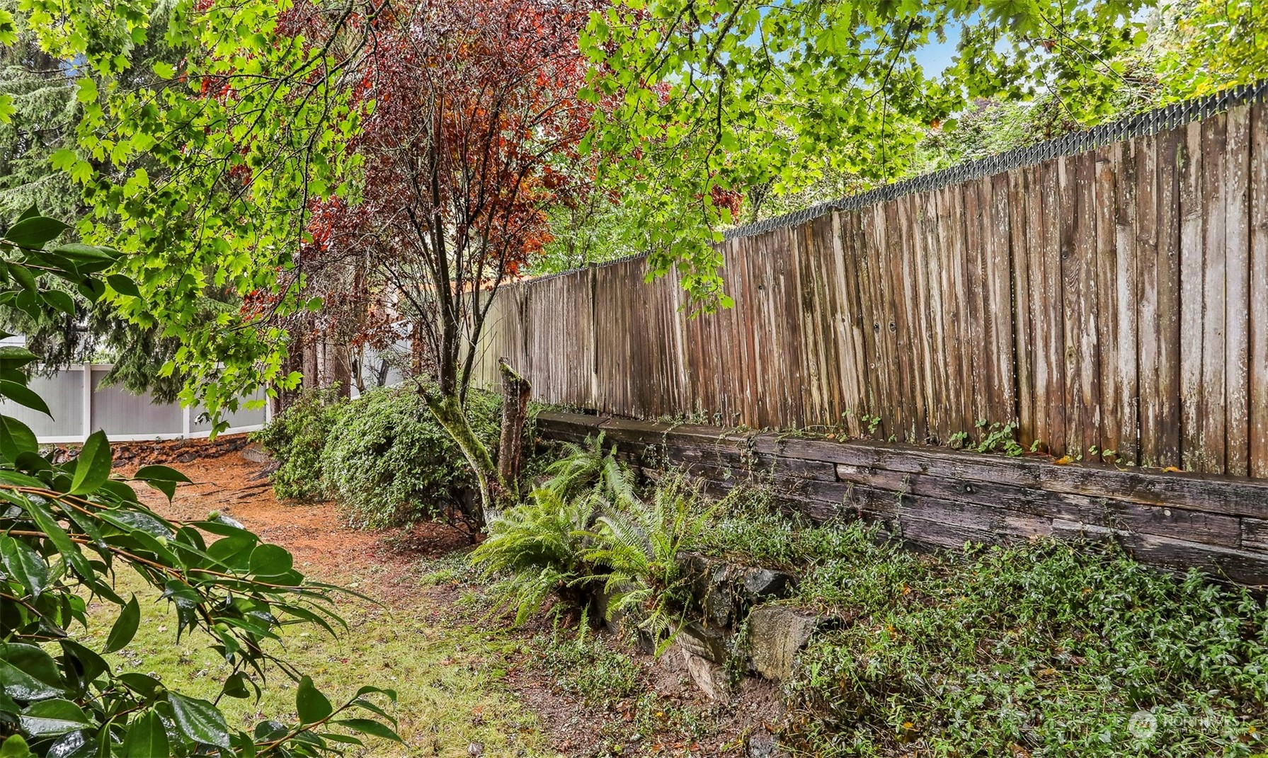 22224 4th Avenue Southeast Bothell, WA 98021 - Photo 21 of 23 a view of wooden fence