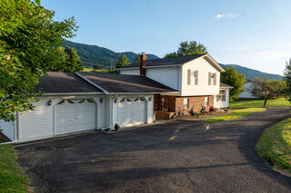 3863 Mountain Road Cedar Bluff, VA 24609 - Photo 2 of 45 Gallery Image 2