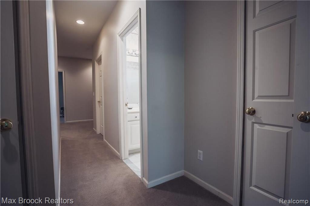 3147 Fairgrove Terrace, Unit 7 Rochester Hills, MI 48309 - Photo 45 of 52