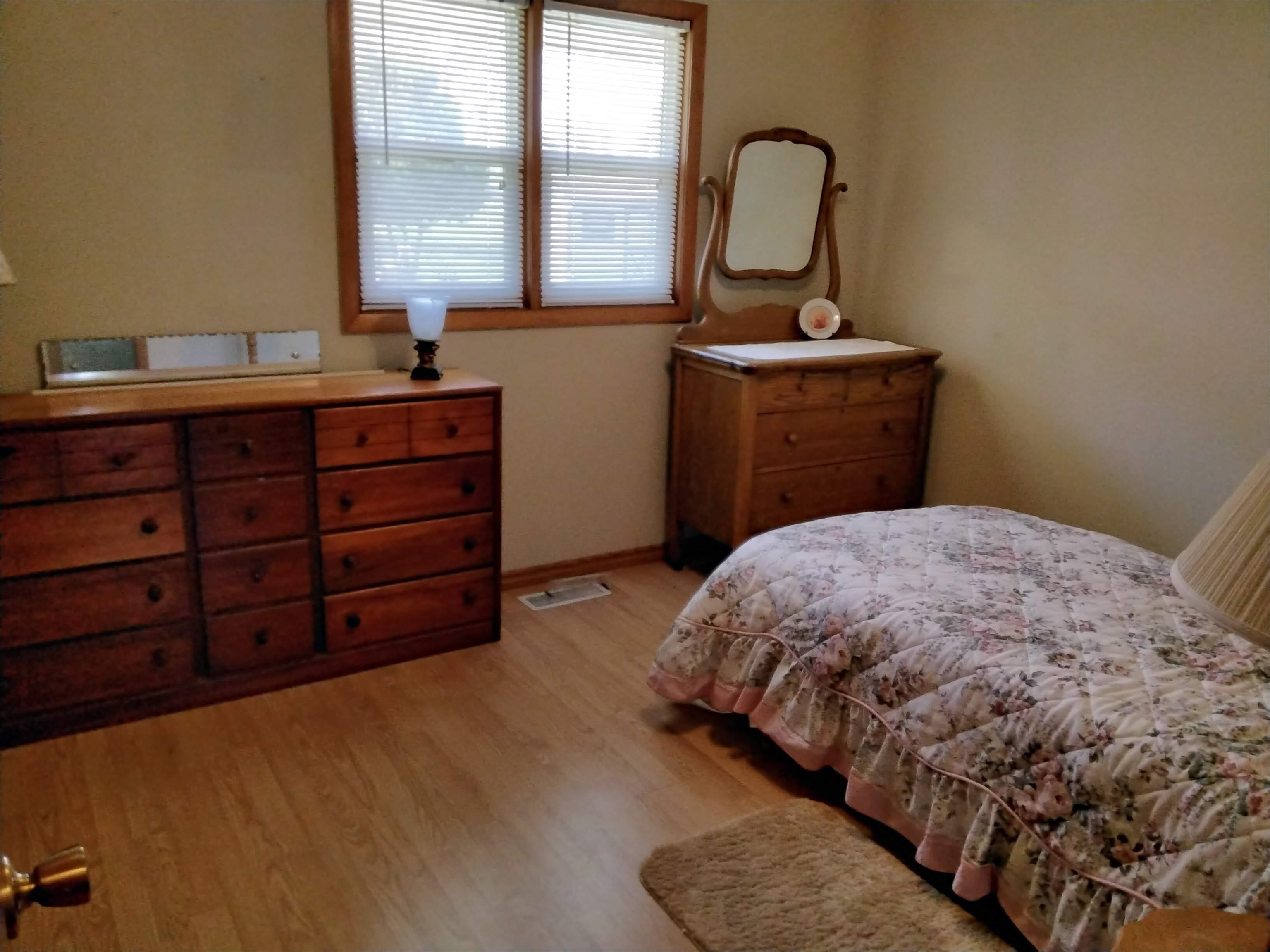 24 4th Street Montello, WI 53949 - Photo 8 of 16