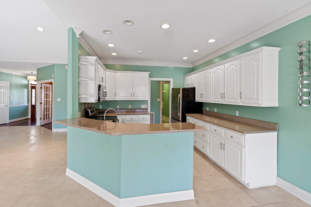 902 Olde Pucketts Ferry Road Greenwood, SC 29649 - Photo 5 of 27