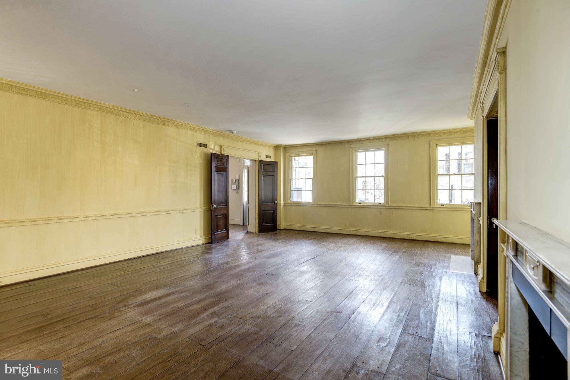 1224 30th Street Northwest Washington, DC 20007 - Photo 16 of 65 Living Room - Currently Vacant