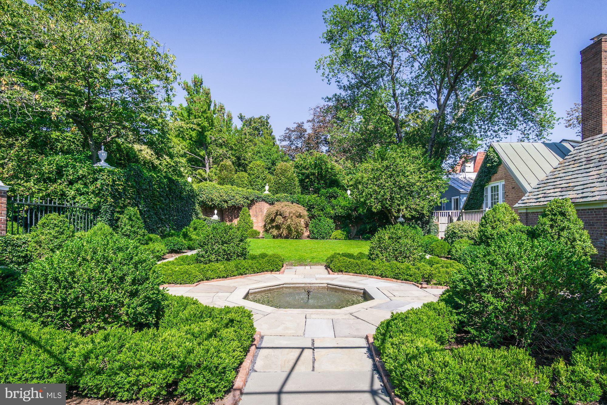 1224 30th Street Northwest Washington, DC 20007 - Photo 43 of 65 Gardens and Fountain